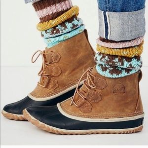 Sorel Out N about leather rain boots 6 NIB